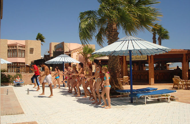 Al Mashrabiya Resort 5