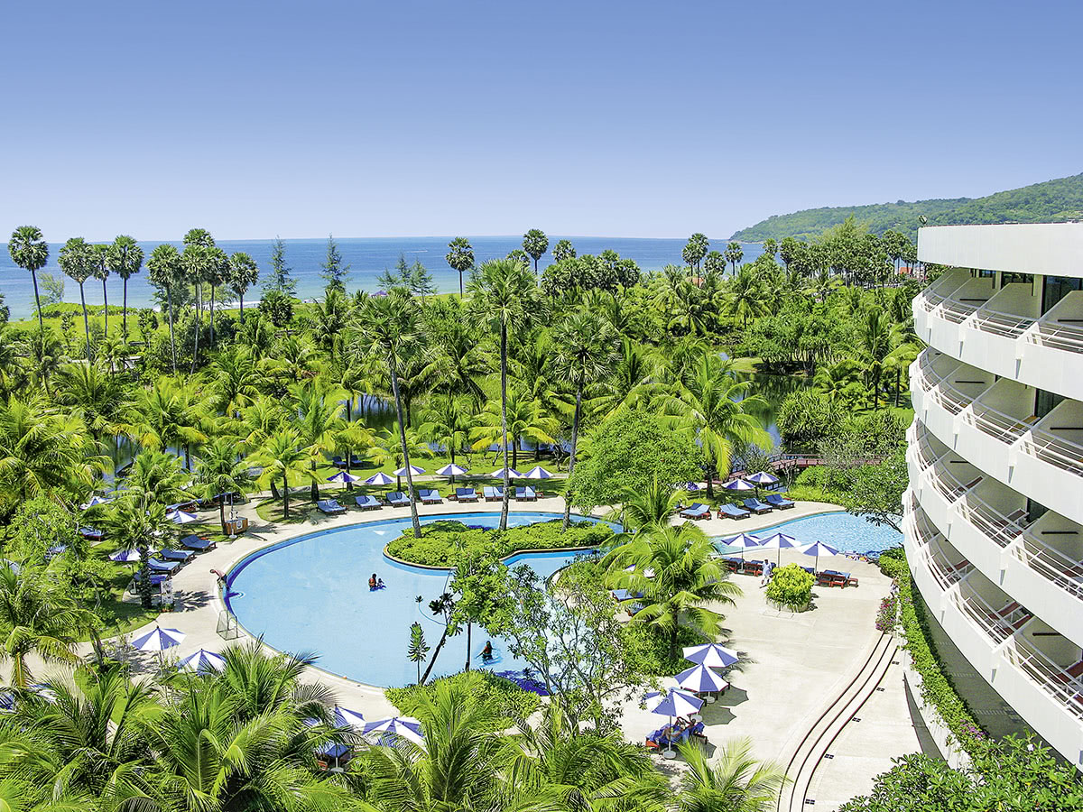Hilton Phuket Arcadia Resort 8