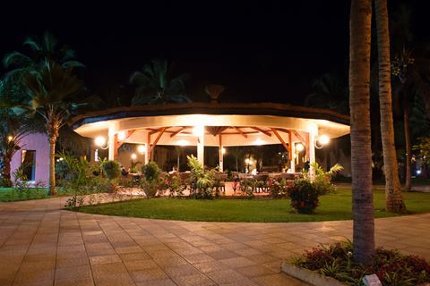 Ocean Bay Hotel en Resort 25